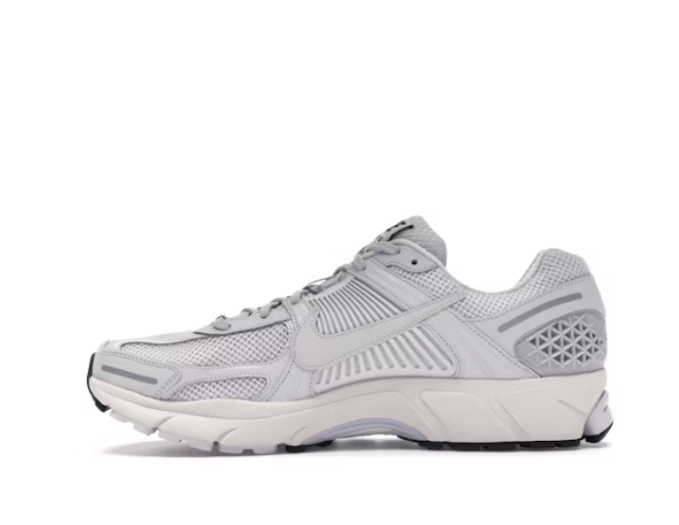 Nike Zoom Vomero 5 Grey